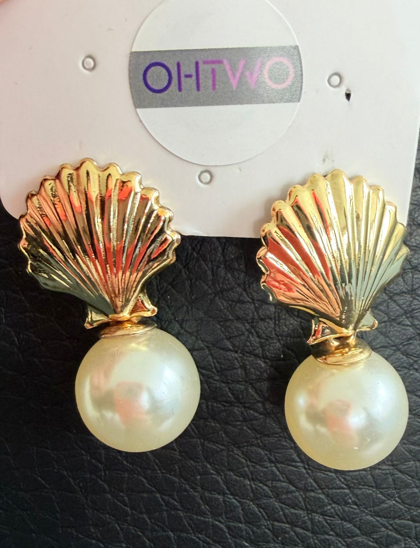 Gouden Schelp Oorbellen met Parel – Elegant & Tijdloos Chic \ kod18