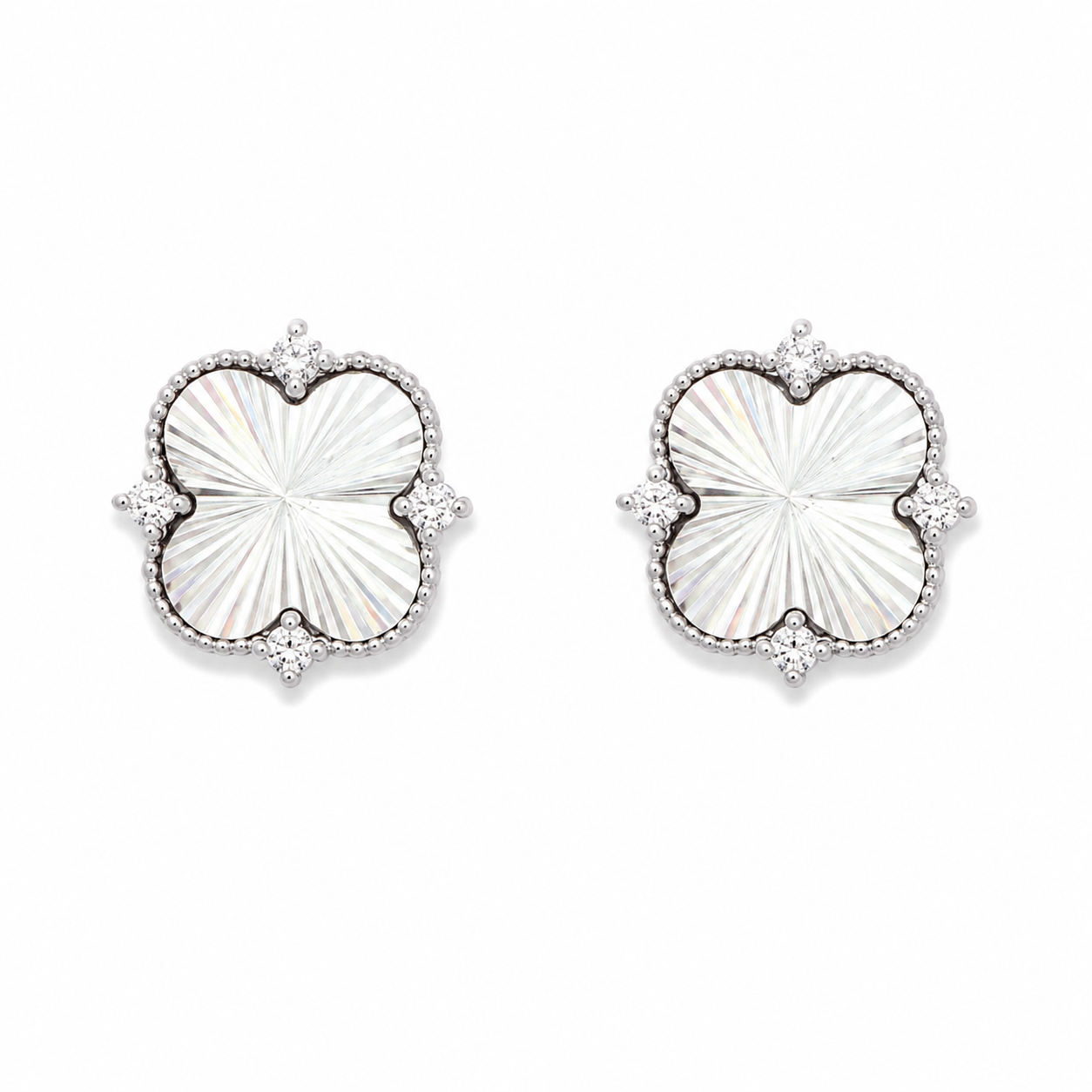 Klaver Oorknopjes met Kristallen – Elegante Witte Bloem Oorbellen voor Dames – Tijdloze Vierbladige Klaver Sieraden |kod24