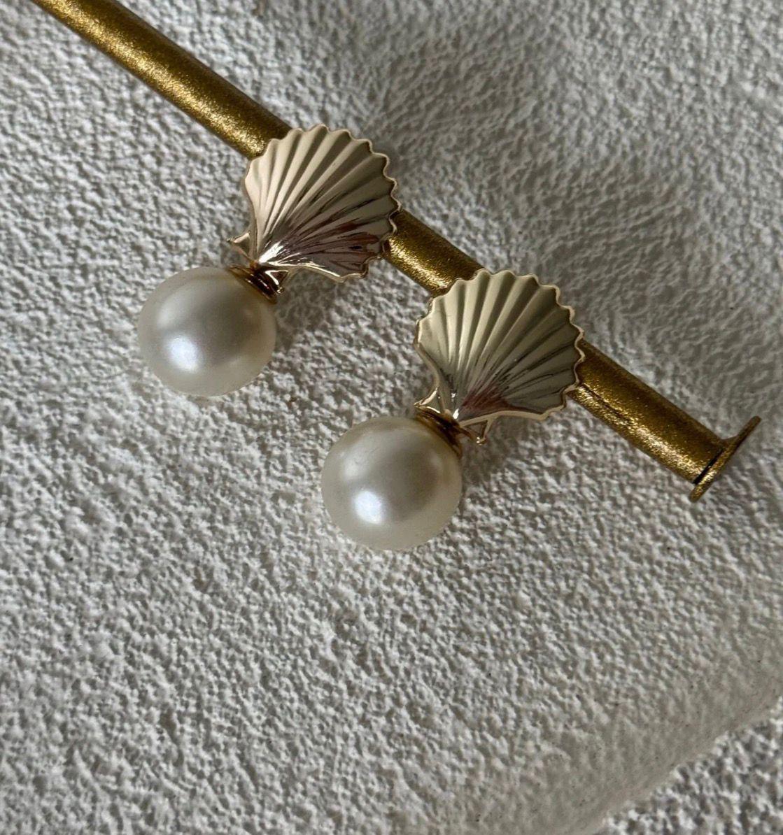 Schelp Oorbellen met Parel – Goudkleurige Statement Oorbellen voor Dames – Elegante Zee- & Strandstijl Sieraden |kod18