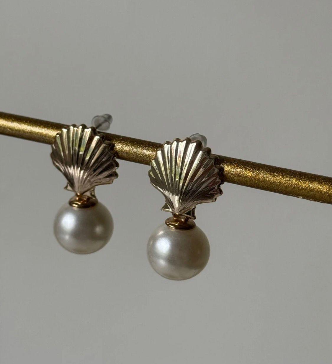 Schelp Oorbellen met Parel – Goudkleurige Statement Oorbellen voor Dames – Elegante Zee- & Strandstijl Sieraden |kod18