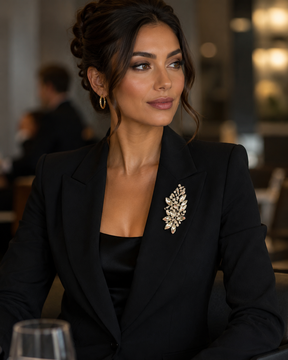 Kristallen Haarclip Bruid – Luxe Bloemen Haaraccessoire met Strass – Elegante Haarspeld voor Bruiloft en Gala |kod52