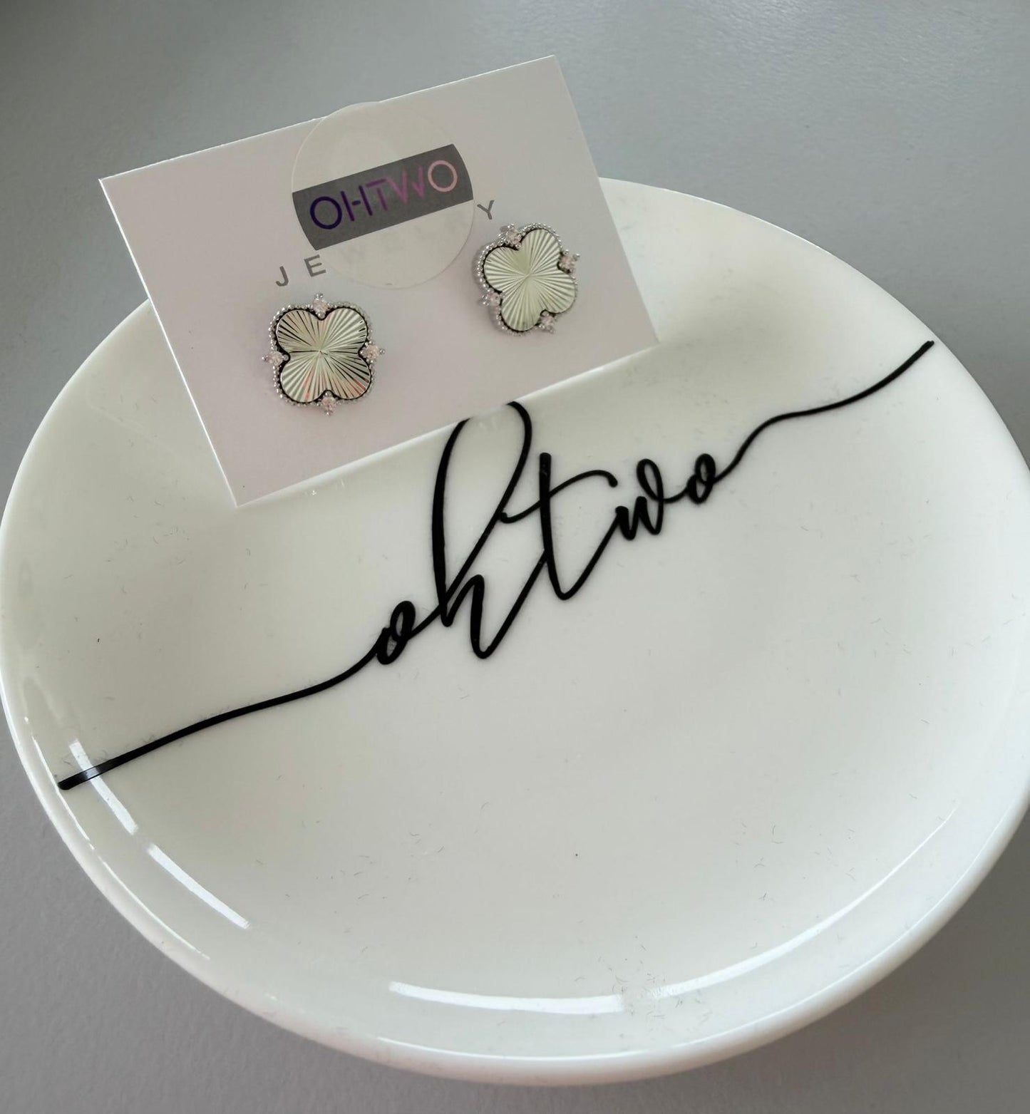 Klaver Oorknopjes met Kristallen – Elegante Witte Bloem Oorbellen voor Dames – Tijdloze Vierbladige Klaver Sieraden |kod24